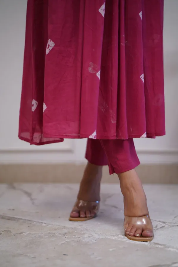 Pink_Ethnic_Cotton_Kurti_With_Pant_Set_For_Women