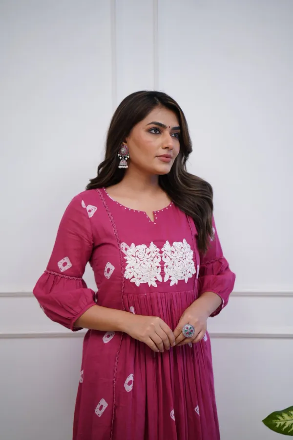 Pink_Ethnic_Cotton_Kurti_With_Pant_Set_For_Women