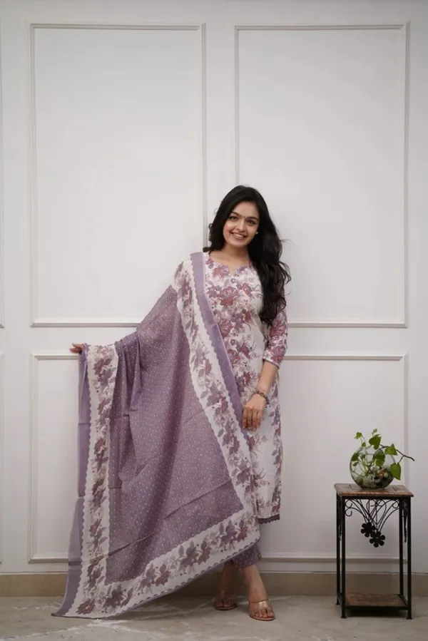Grey_Ethnic_Cotton_Kurti_Pant_With_Dupatta_Set_For_Women