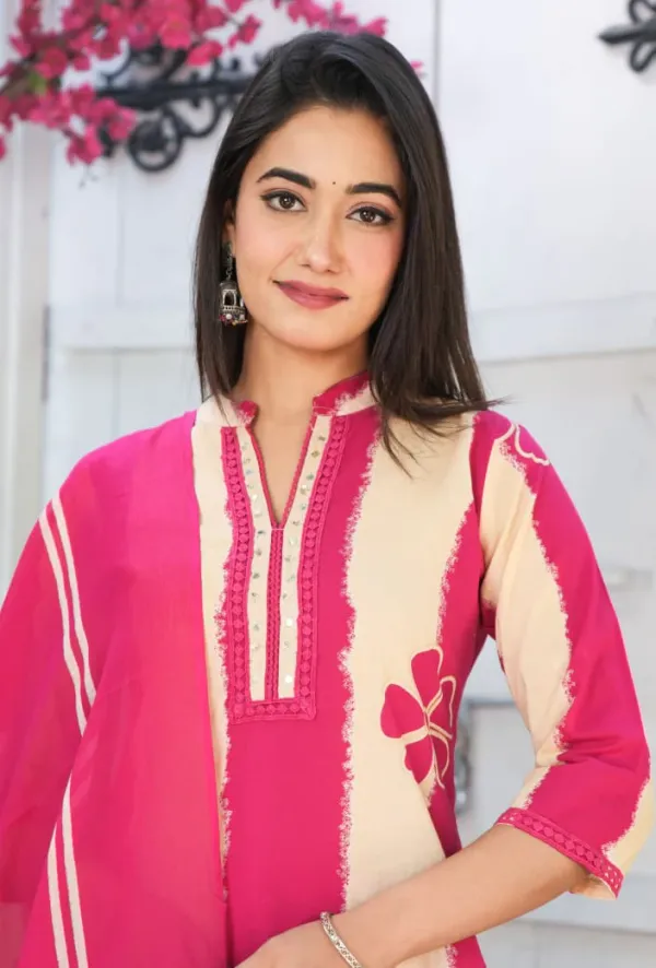 Pink_Ethnic_Cotton_Kurti_Pant_With_Dupatta_Set_For_Women