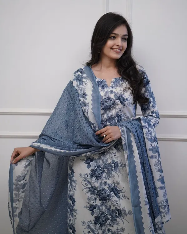 Blue_Ethnic_Cotton_Kurti_Pant_With_Dupatta_Set_For_Women