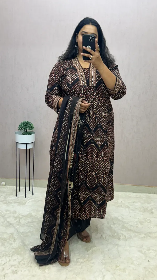 Black_Cotton_Ethnic_Kurti_Pant_&_Dupatta_Set_for_Women_–_Sleek_&_Comfortable
