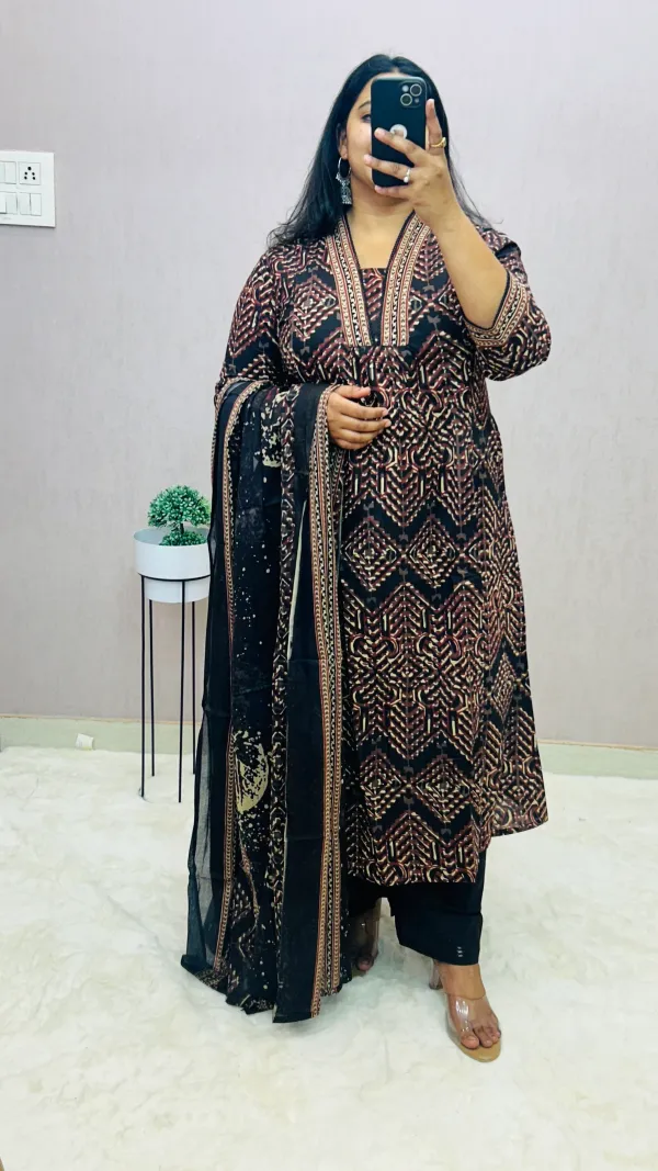 Black_Cotton_Ethnic_Kurti_Pant_&_Dupatta_Set_for_Women_–_Sleek_&_Comfortable