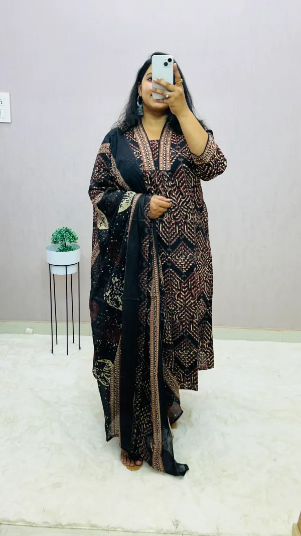 Black_Cotton_Ethnic_Kurti_Pant_&_Dupatta_Set_for_Women_–_Sleek_&_Comfortable