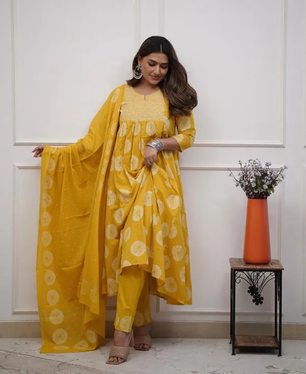 Yellow_Ethnic_Cotton_Kurti_Pant_With_Dupatta_Set_For_Women