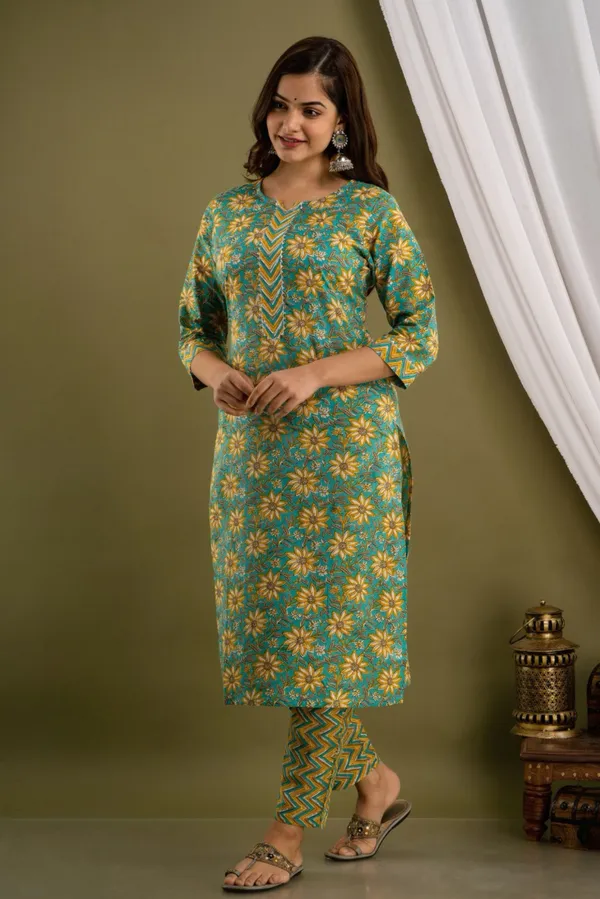 Green_Cotton_Ethnic_Kurti_Pant_&_Dupatta_Set_for_Women_–_Elegant_&_Comfortable