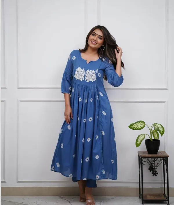 Blue_Ethnic_Cotton_Kurti_With_Pant_Set_For_Women