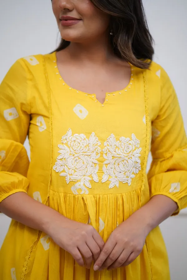 Yellow_Ethnic_Cotton_Kurti_With_Pant_Set_For_Women