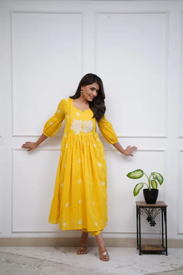 Yellow_Ethnic_Cotton_Kurti_With_Pant_Set_For_Women
