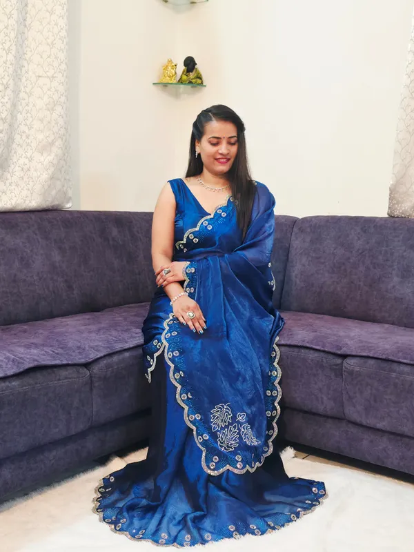 Dark_Blue_Fandy_Chiffon_Saree_with_Unstitched_Blouse_Piece