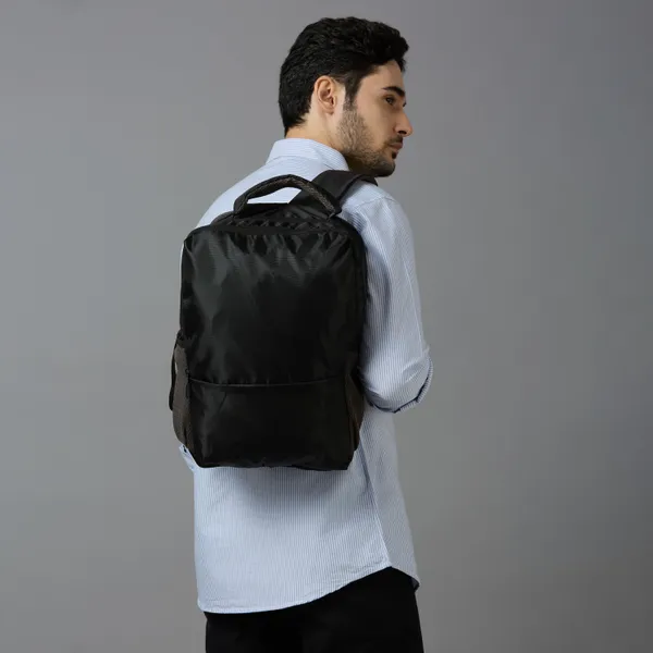 Black_Polyester_Backpack_With_Laptop_Holder_For_Unisex