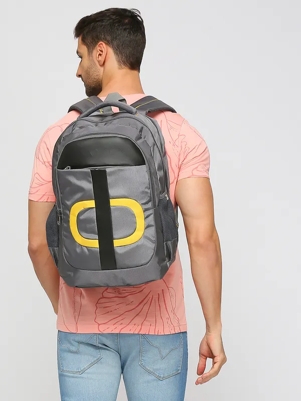 Grey_Polyester_Laptop_Backpack_With_Compression_Straps_For_Unisex