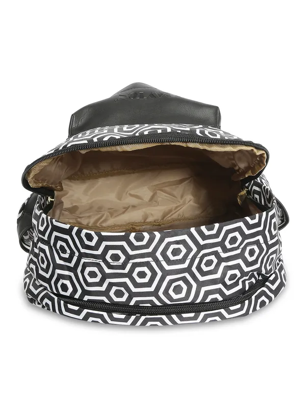 Black_Polyester_Geometric_Design_Backpack_With_Pouch_For_Unisex
