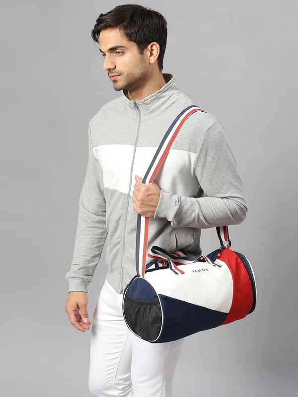 Multicolour_Polyester_Duffel_Gym_Bag_With_Shoe_Compartment_For_Unisex