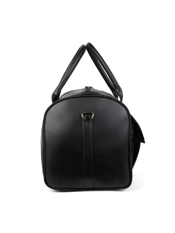 Black_Vegan_Leather_Duffel_Gym_And_Travel_Bag_With_Multiple_Pockets_For_Unisex