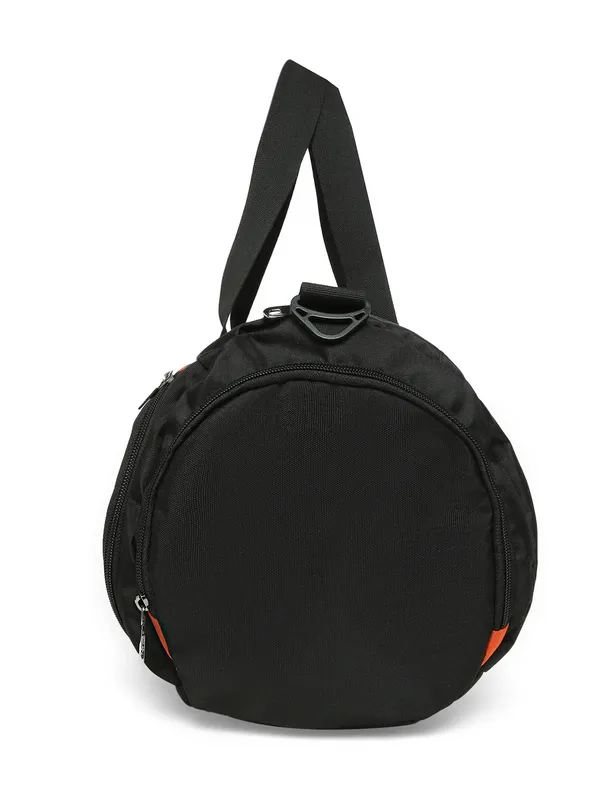 Black_Polyester_Medium_Sports_Or_Gym_Duffel_Bag_For_Unisex