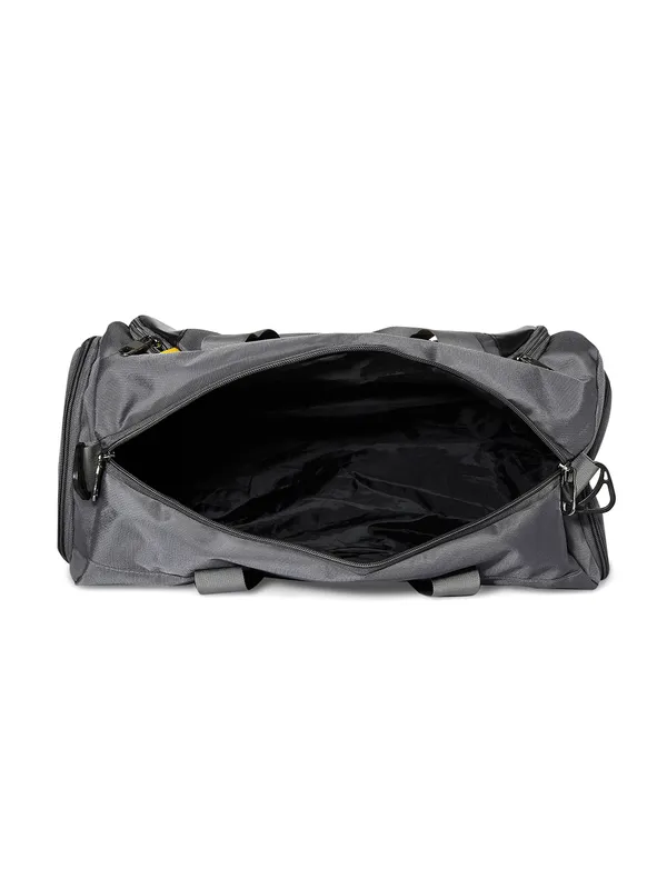 Grey_Polyester_Sports_Or_Gym_Duffel_Bag_For_Unisex