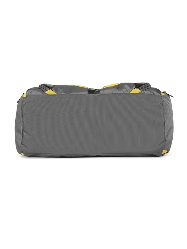 Grey_Polyester_Sports_Or_Gym_Duffel_Bag_For_Unisex