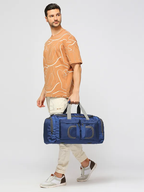 Blue_Polyester_Travel_Duffle_Bag_For_Unisex