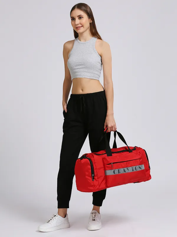 Red_Polyester_Travel_Duffle_Bag_For_Unisex