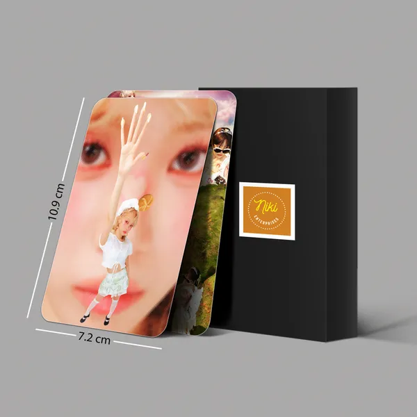 Multicolor_Le_Sserafim_"Crazy"_Album_Laminated_Photocards_(_Set_Of_28_+_4_Freebies_)_Fine_Art_Print_(4.3_Inch_X_2.7_Inch)