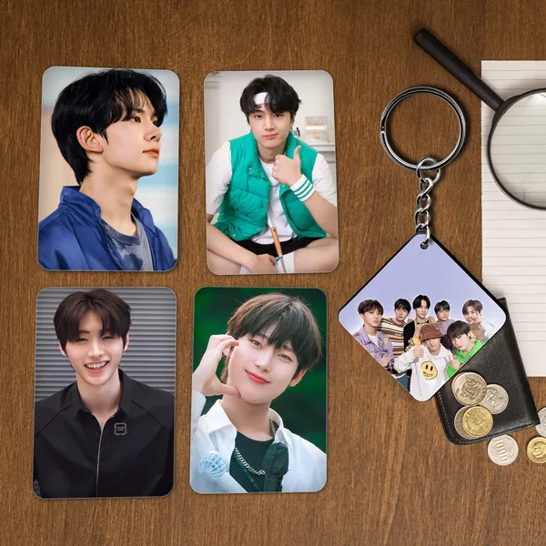 Multicolor_Enhypen_Group_Keychain_(_With_8_Freebie_Photo_Cards_)_Canvas_Art_(2.5_Inch_X_2.5_Inch)