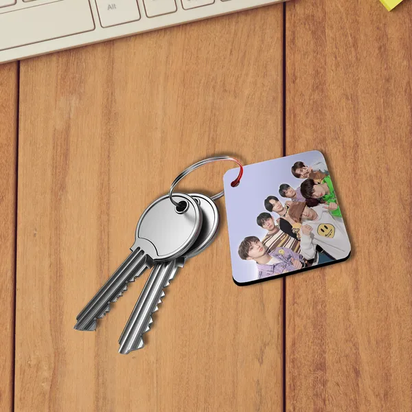 Multicolor_Enhypen_Group_Keychain_(_With_8_Freebie_Photo_Cards_)_Canvas_Art_(2.5_Inch_X_2.5_Inch)