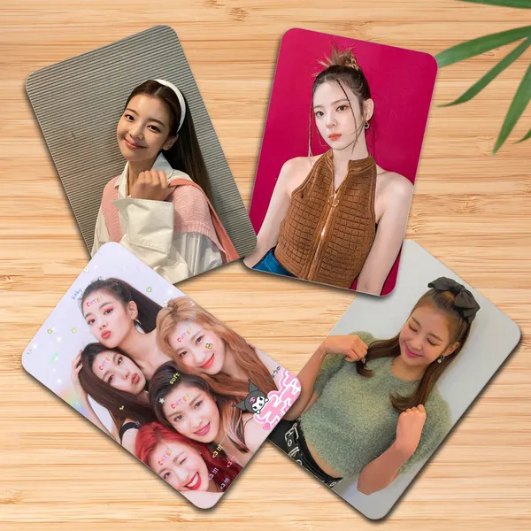 Multicolor_Itzy_Bias_Pack_Selca_K-Pop_Girl_Group_Photo_Cards_(_Set_Of_14_+_2_Freebies_)_Photographic_Paper_(2.8_Inch_X_3.5_Inch)
