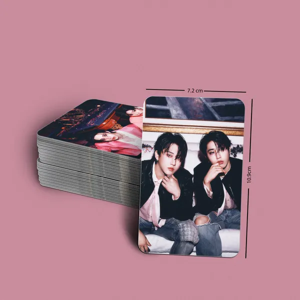 Stray_Kids_"DO_IT"_Glossy_Laminated_Photocards_(Set_of_28+4_Freebies)
