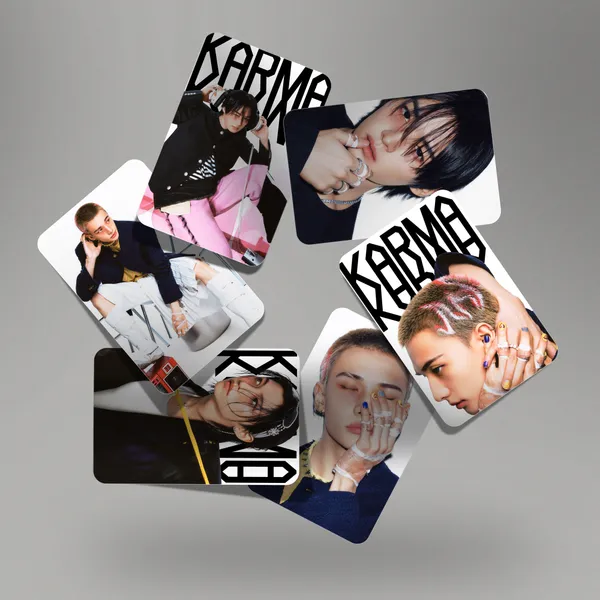 Stray_Kids_"Karma"_Album_Glossy_Laminated_Photocards_(Set_of_28+4_Freebies)