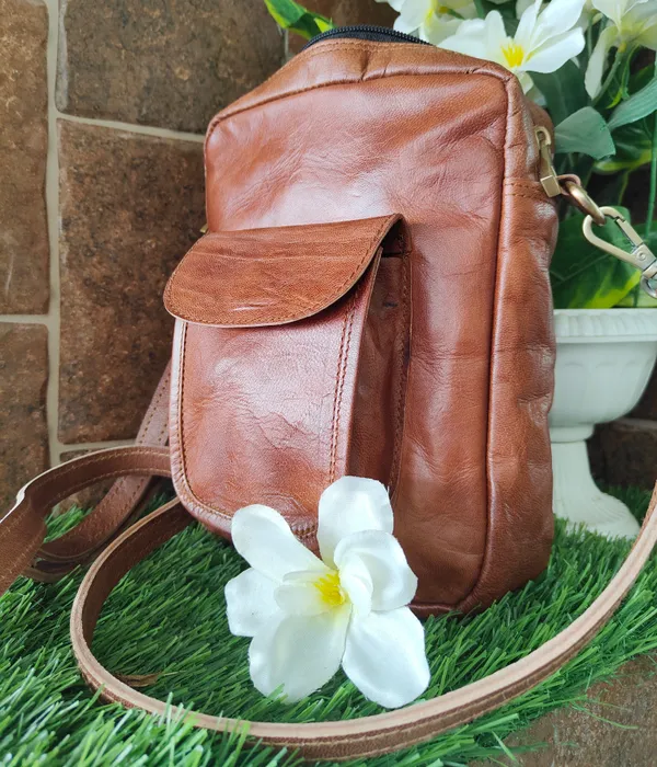 Brown_Genuine_Leather_Cross-Body_Purse_Bag_-_Multi-Purpose_Zip_Pockets_-_Genuine_Leather_Handbags_For_Ipad_-_Premium_Crossover_Small_Bag_Over_The_Shoulder_(_7x9_inchs_)