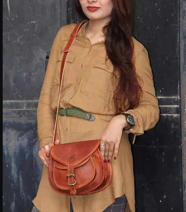 Brown_Genuine_Leather_Crossbody_Saddlebag_Handbag_(_12x16_inchs_)