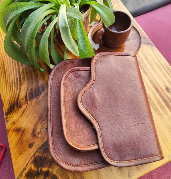 Brown_Crossbody_Purse_Small_Real_Genuine_Leather,_Unisex_Design._Iphone_Bag,_Cross_Body_Purse._(_7x8.5_inchs_)