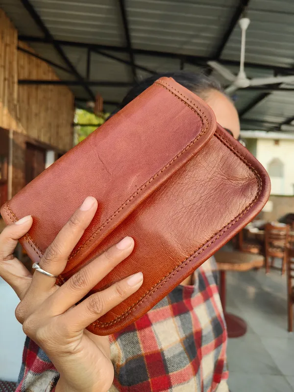 Brown_Small_Women_Real_Genuine_Leather_Cross-Body_Genuine_Leather_Bag_(_7x5.5_inchs_)