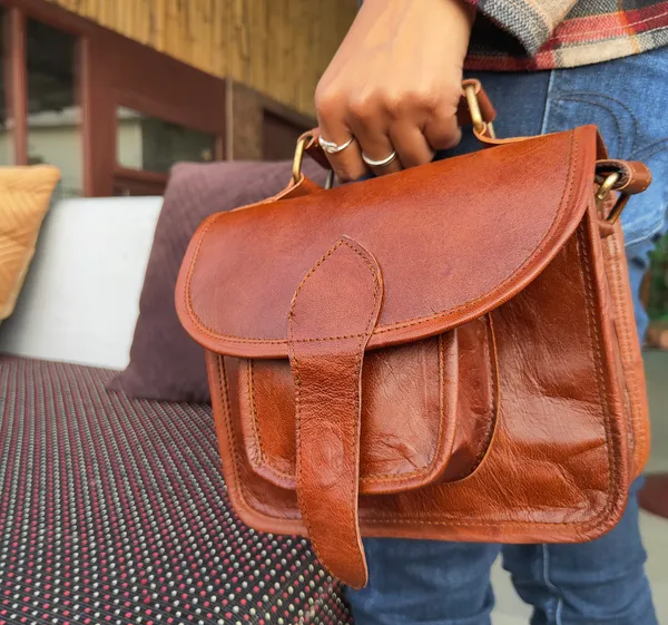 Brown_Genuine_Leather_Small_Crossbody_Purse_Daily_Used_Handbag_For_Women_(_6x8_inchs_)