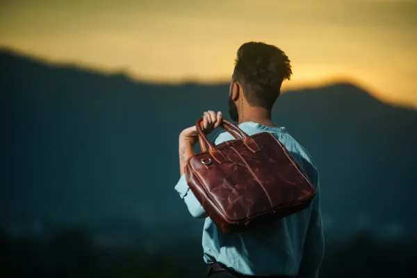 Brown_Buffalo_15_Inch_Genuine_Leather_Laptop_Briefcase_Bag_For_Unisex_(_11x15_inchs_)