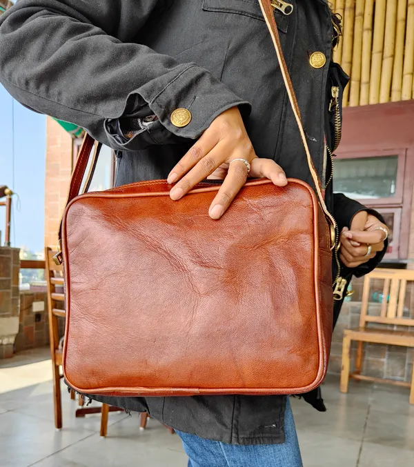 Brown_Simple_Cross-Body_Purse_Handbag_(_7.5x9.5_inchs_)