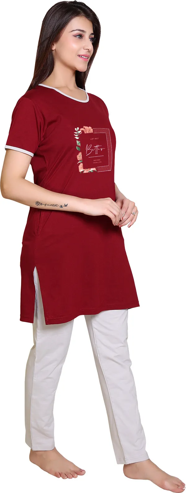 Maroon_Cotton_Blend_Printed_Night_Suit_Set_For_Women