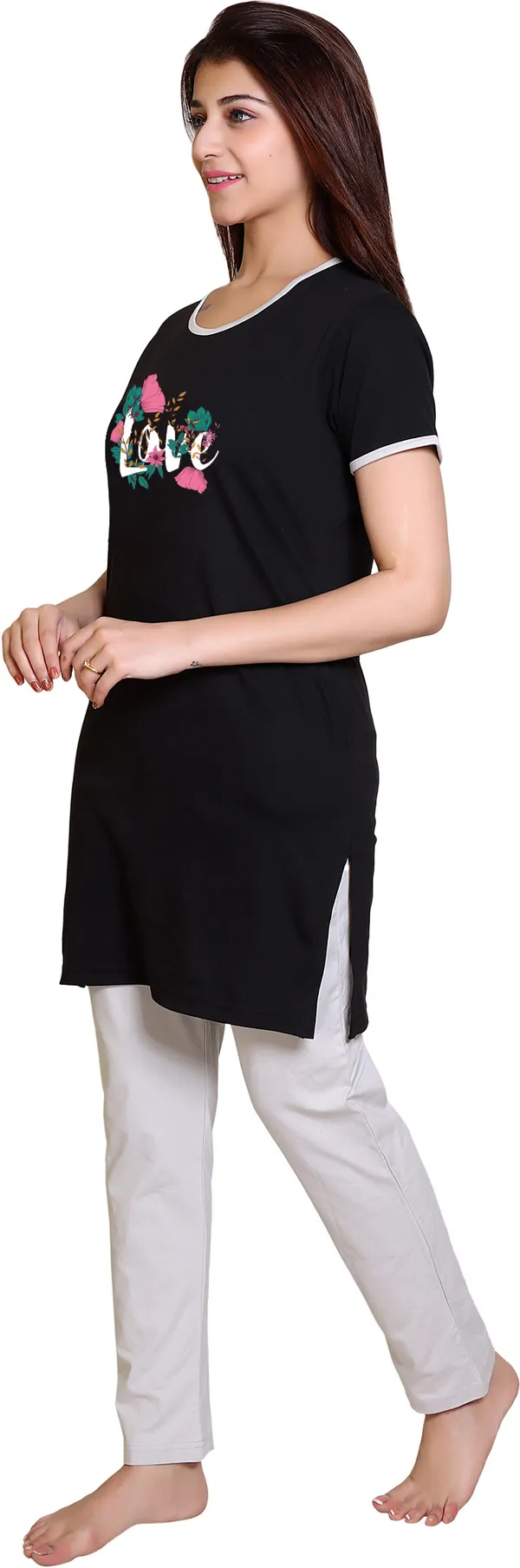 Black_Cotton_Blend_Printed_Night_Suit_Set_For_Women