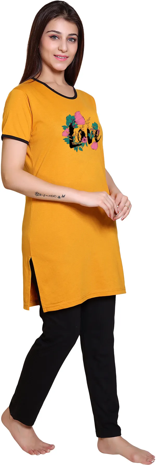 Yellow_Cotton_Blend_Printed_Night_Suit_Set_For_Women