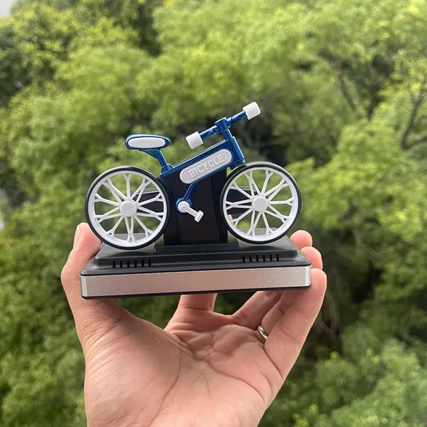 Bicycle_Dashboard_Air_Freshener_with_Rotating_Wheels_–_Stylish_Car_Interior_Decor_with_Long-Lasting_Aroma_Core_(White)
