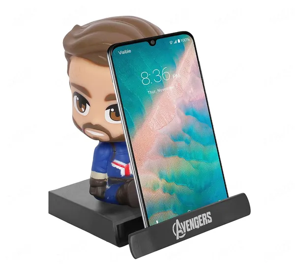 Captain_America_Bobblehead_for_Car_Dashboard_–_Superhero_Action_Figure_for_Home_Decor_&_Gifting_–_For_Desk_or_Dashboard_Display