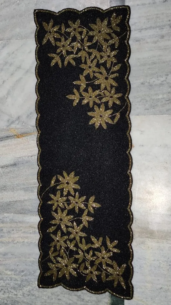 Multicolor_Best_Export_Quality_Jacquard_Cotton_Dining_Table_Mats_5_Pieces_With_Runner_-(Set_Of_5_,One_Runner_Nd_4_Placemats)_(Mats-_14"_X_12"_And_Table_Runner-_36"_X_13",)_-Black_Embrodery