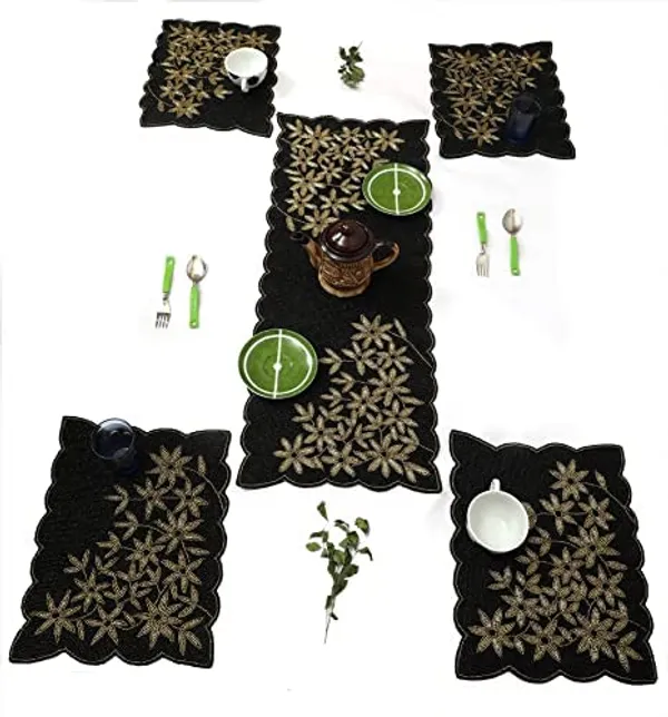 Multicolor_Best_Export_Quality_Jacquard_Cotton_Dining_Table_Mats_5_Pieces_With_Runner_-(Set_Of_5_,One_Runner_Nd_4_Placemats)_(Mats-_14"_X_12"_And_Table_Runner-_36"_X_13")