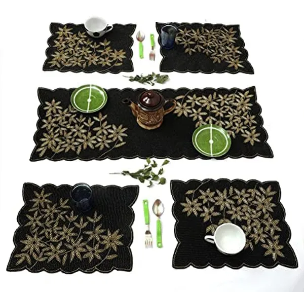 Multicolor_Best_Export_Quality_Jacquard_Cotton_Dining_Table_Mats_5_Pieces_With_Runner_-(Set_Of_5_,One_Runner_Nd_4_Placemats)_(Mats-_14"_X_12"_And_Table_Runner-_36"_X_13")