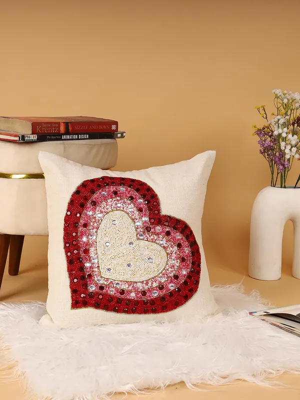 Multicolor_Printed_Cushions_&_Pillows_Case_Beaded_Heart_Pattern_(40.64_Cm*40.64_Cm)_Heart_Shape