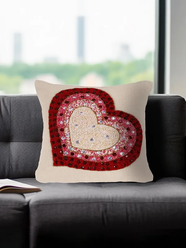 Multicolor_Printed_Cushions_&_Pillows_Case_Beaded_Heart_Pattern_(40.64_Cm*40.64_Cm)_Heart_Shape