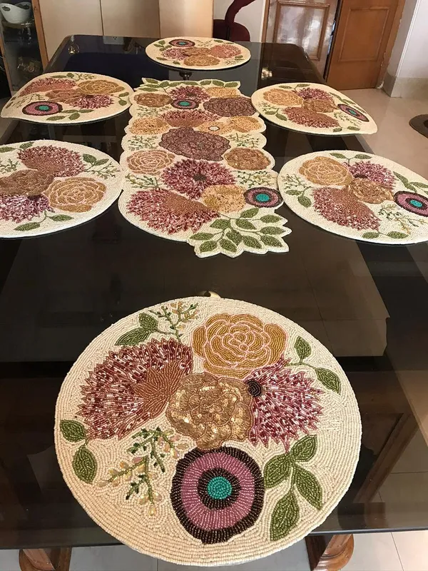 Multicolor_Best_Export_Quality_Jacquard_Cotton_Dining_Table_Mats_5_Pieces_With_Runner_-(Set_Of_5_,One_Runner_Nd_4_Placemats)_(Mats-_14"_X_12"_And_Table_Runner-_36"_X_13")