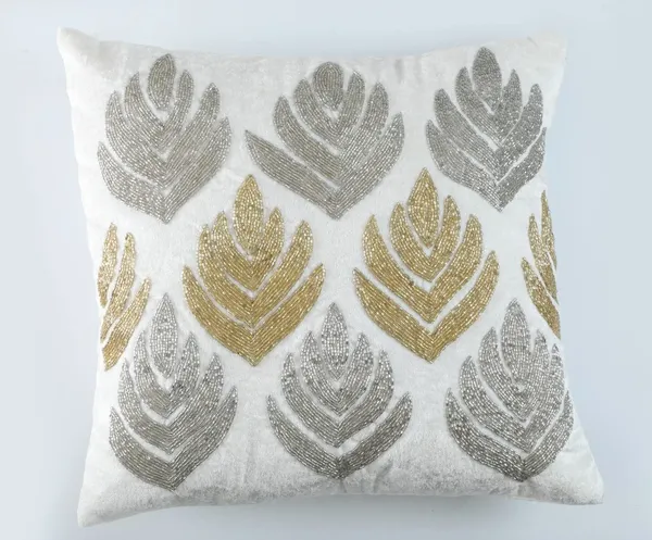 Multicolor_Printed_Cushions_&_Pillows_Case_Beaded_Heart_Pattern_(40.64_Cm*40.64_Cm)_Velvet_Gloden_Embrodery