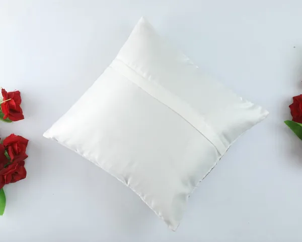 Multicolor_Printed_Cushions_&_Pillows_Case_Beaded_Heart_Pattern_(40.64_Cm*40.64_Cm)_Velvet_Gloden_Embrodery
